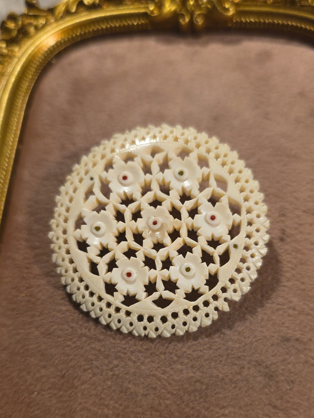 Vintage Hand Carved Floral Mandala Brooch Pin 2" Round Off-White Pierced Jali Wo